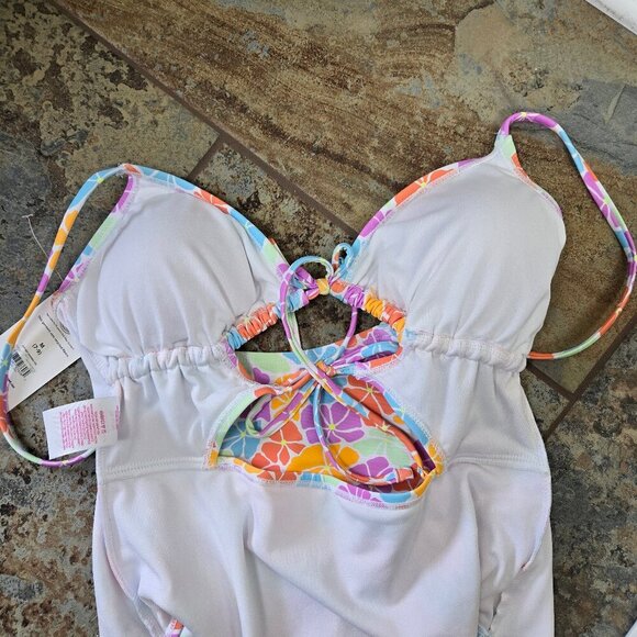 No Boundaries Size Med (7-9) Floral Print One Piece Cutout Front Adj Straps NWT - Picture 9 of 14